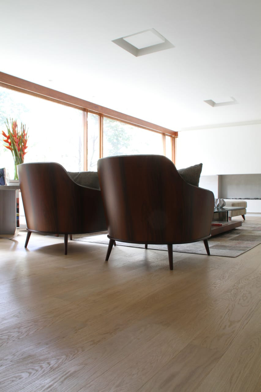 -High Specification Engineered Wood Flooring- Natural Oak - Sand Oak - Nude-